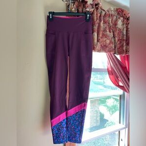 UPF 50 Luxletic 26 inch Weekender High Rise Leggings size small